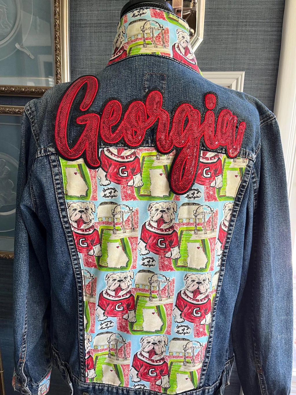 Georgia Dawgs!  The Allyson